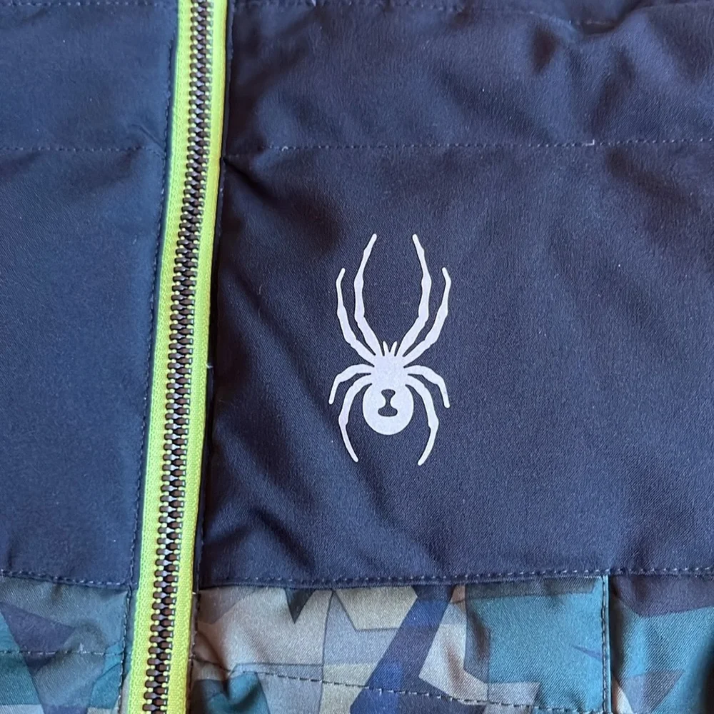 Spyder Clutch Ski Jacket Camo‎ Size 20